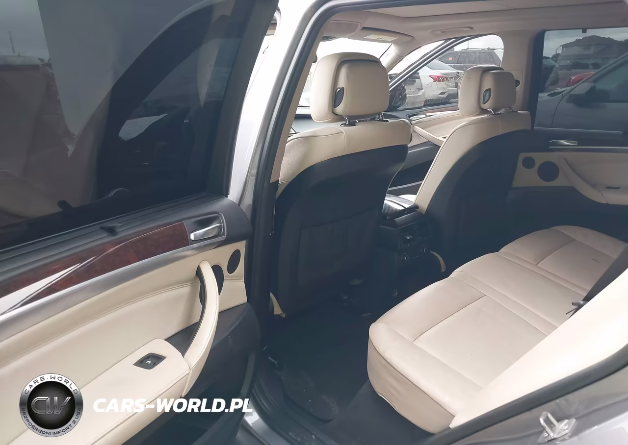 2013 BMW X5 xDrive50I VIN:5UXZV8C50DL899539 - 8