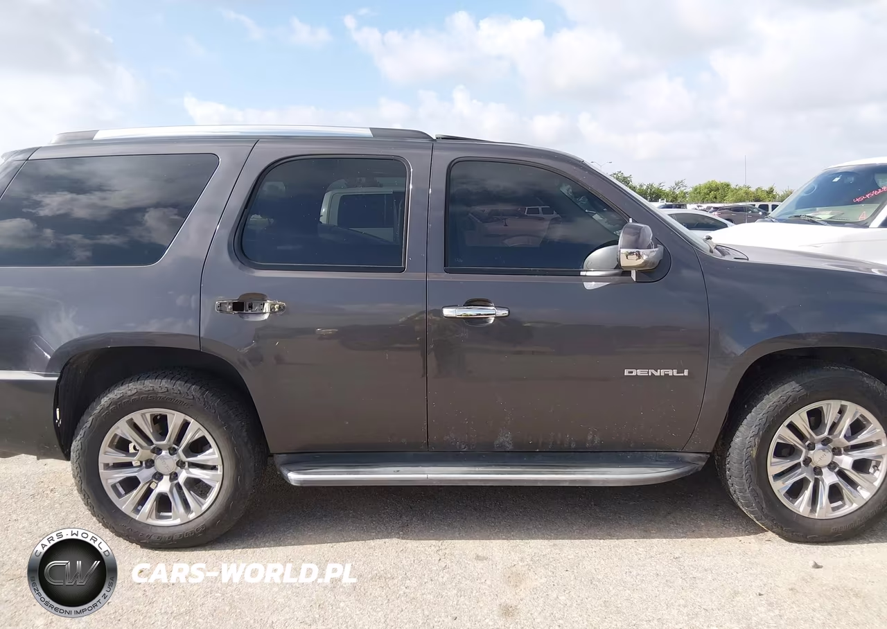 2010 GMC Yukon Denali VIN:1GKUKEEF9AR147201 - 13