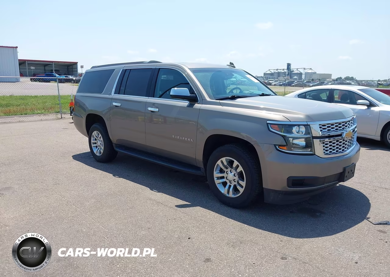 2018 Chevrolet Suburban Lt – zdjęcie 1 z 16