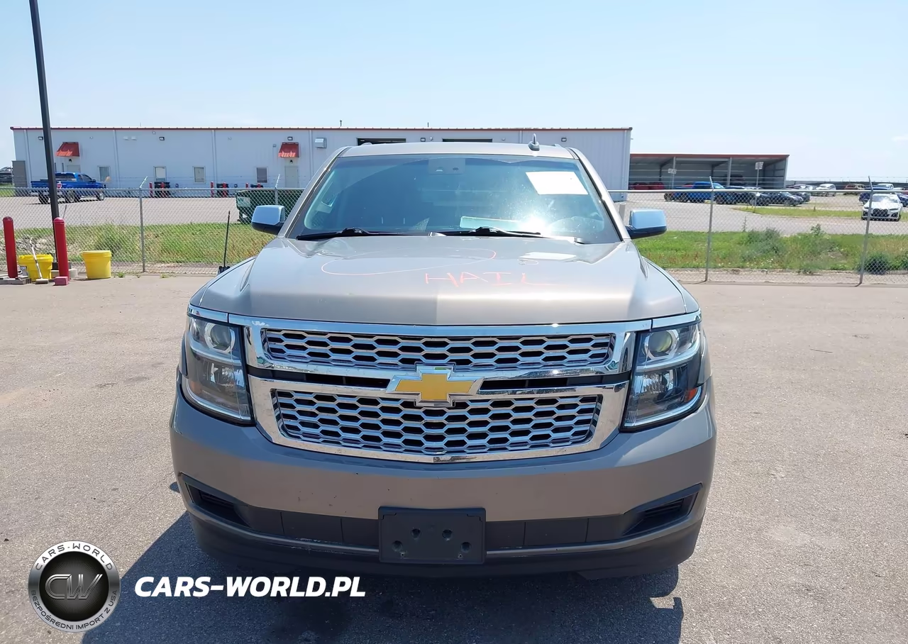 2018 Chevrolet Suburban Lt VIN:1GNSKHKC0JR329956 - 12
