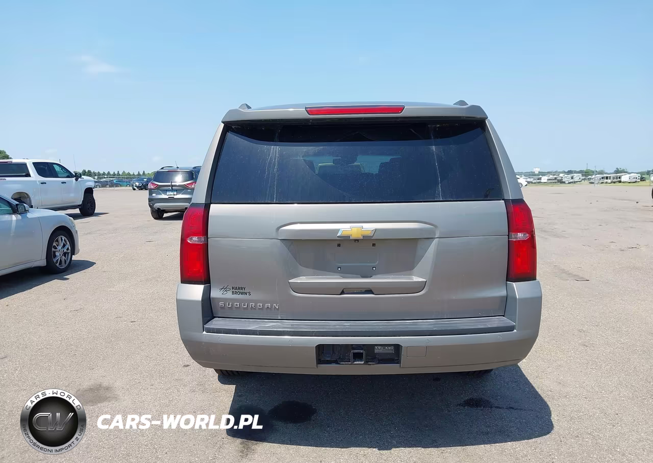 2018 Chevrolet Suburban Lt VIN:1GNSKHKC0JR329956 - 16