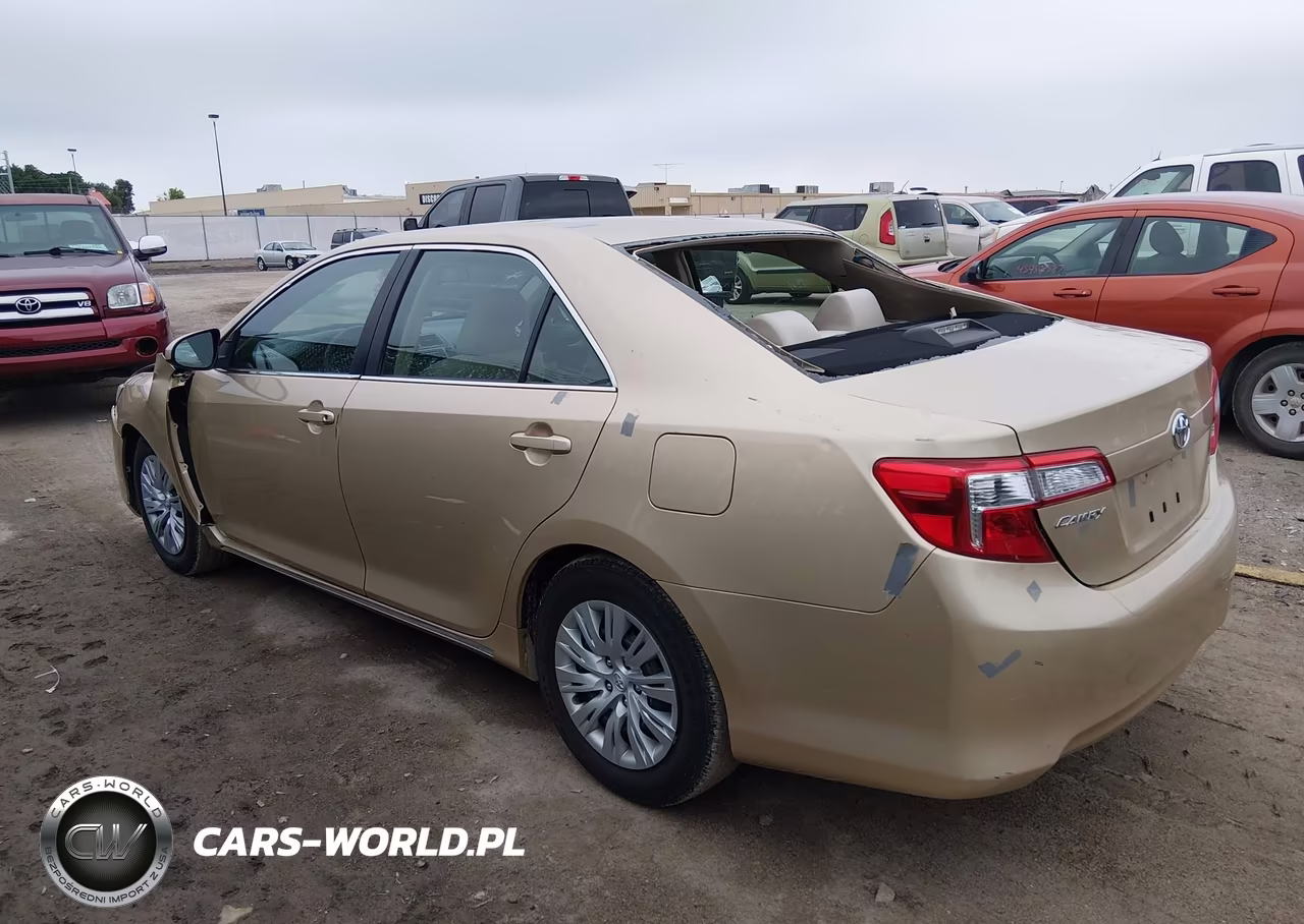2012 Toyota Camry Le VIN:4T1BF1FKXCU033831 - 3