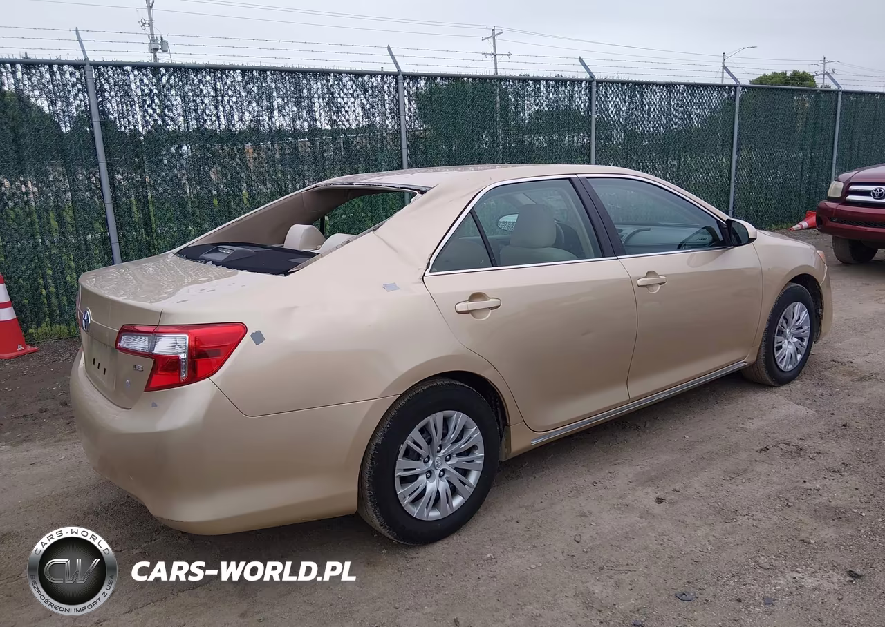 2012 Toyota Camry Le VIN:4T1BF1FKXCU033831 - 4