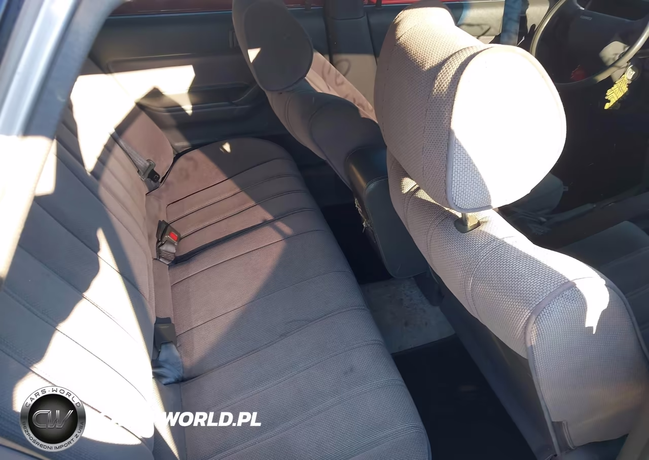 1991 Toyota Camry Dlx VIN:4T1SV21E3MU370983 - 8