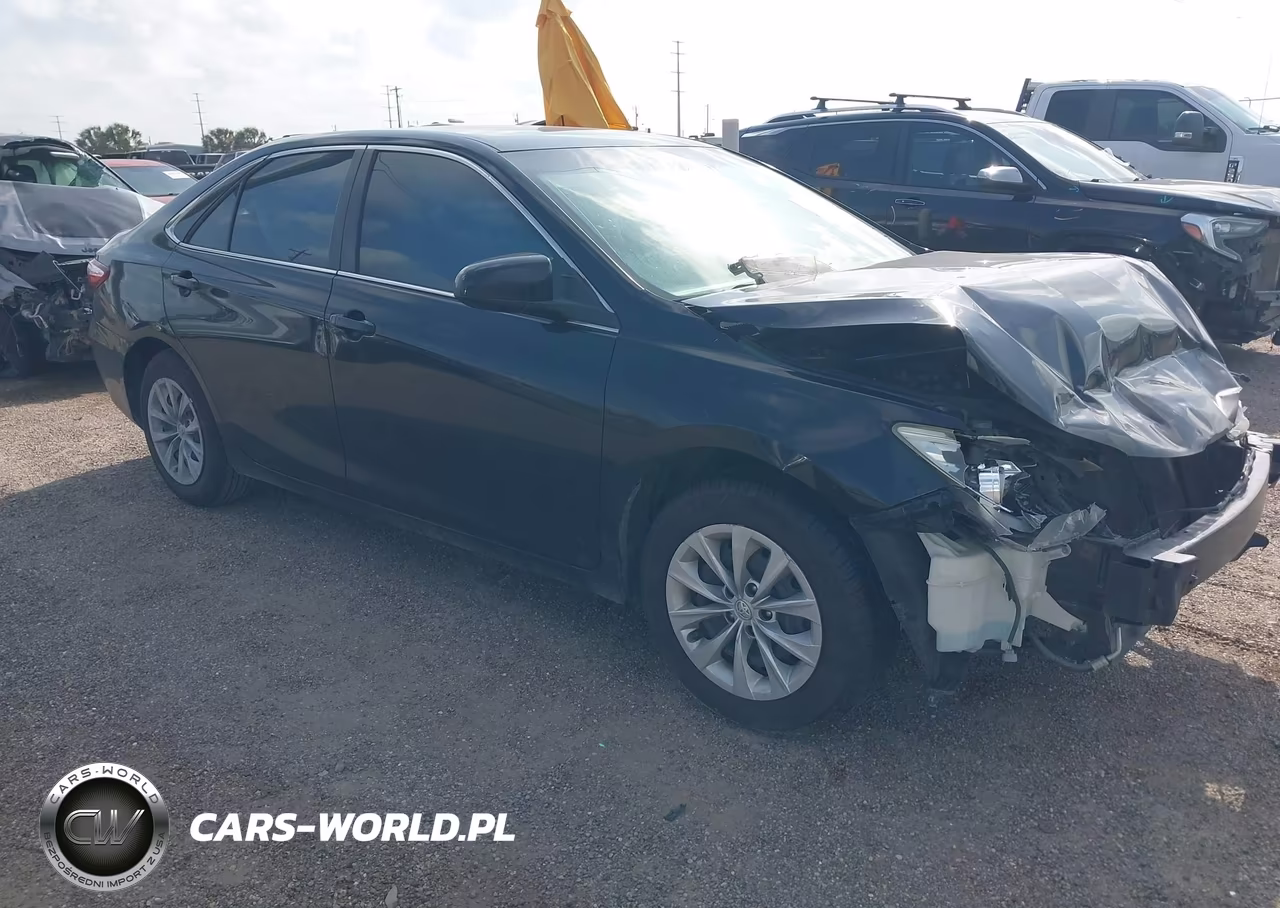 2017 Toyota Camry Le – zdjęcie 1 z 17