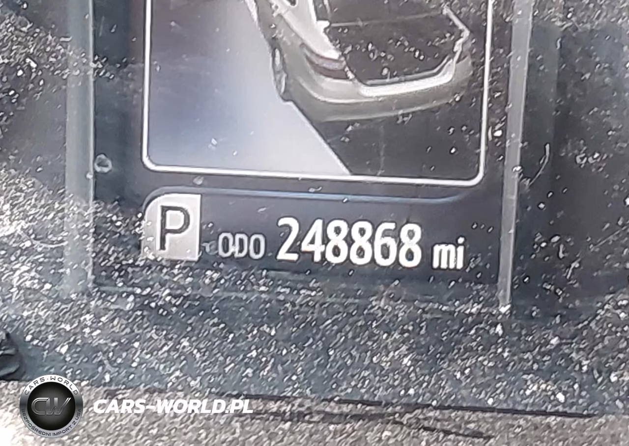 2017 Toyota Camry Le VIN:4T1BF1FK6HU347760 - 16
