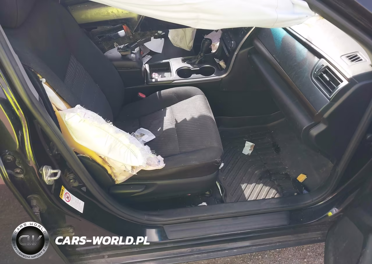 2017 Toyota Camry Le VIN:4T1BF1FK6HU347760 - 5
