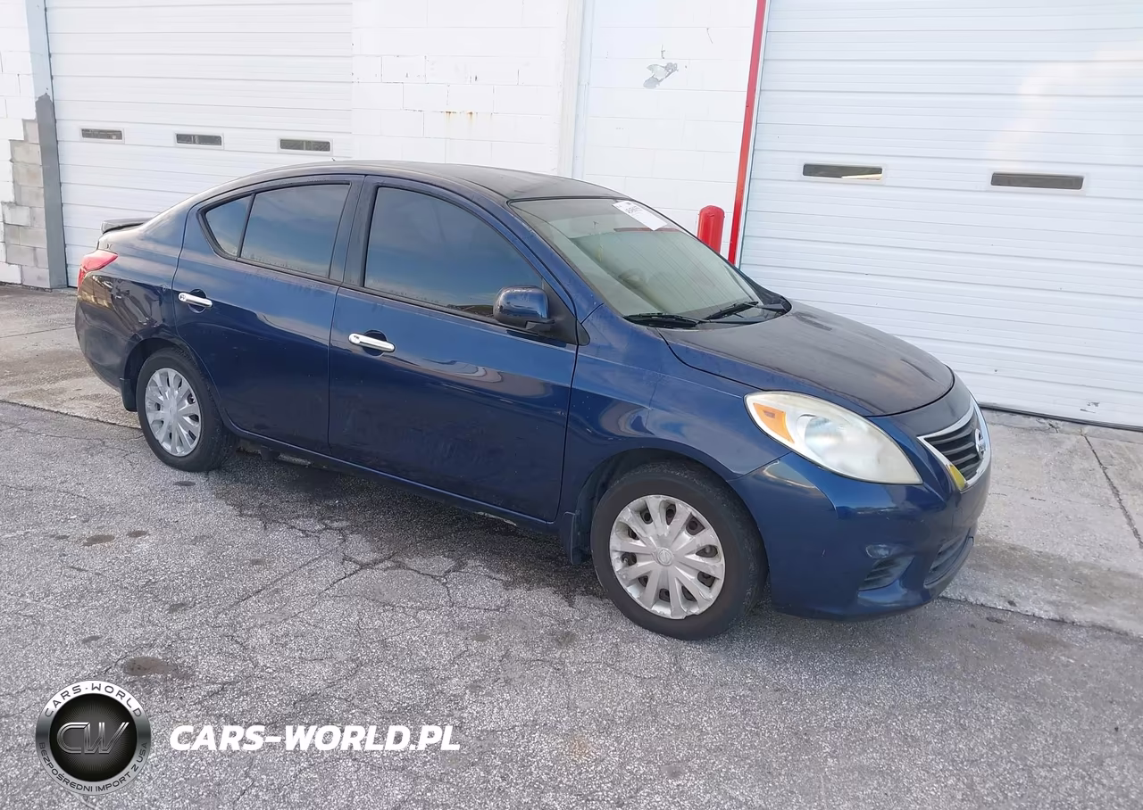 2014 Nissan Versa 1.6 Sv – zdjęcie 1 z 11