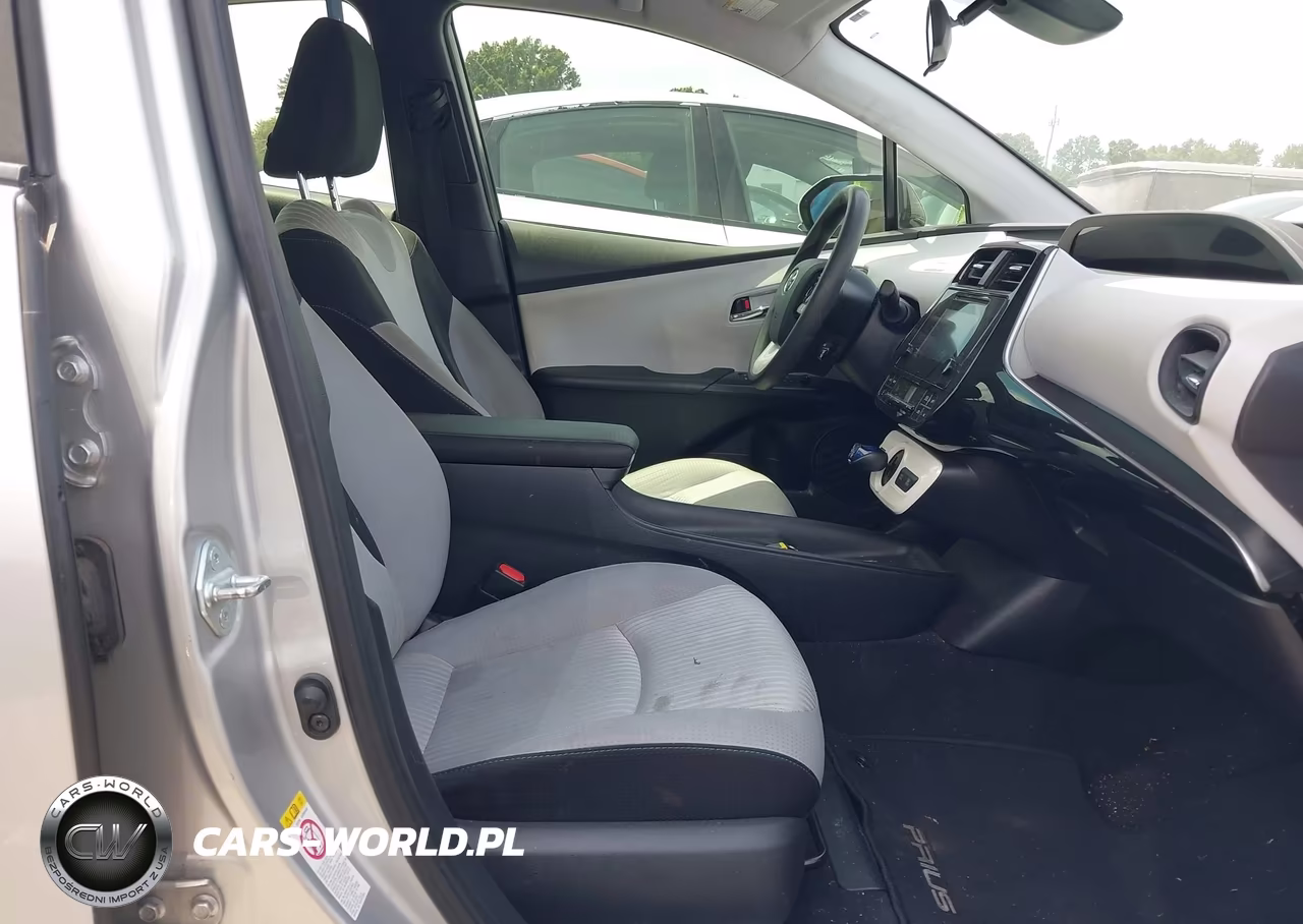 2017 Toyota Prius Two Eco VIN:JTDKARFUXH3540292 - 5
