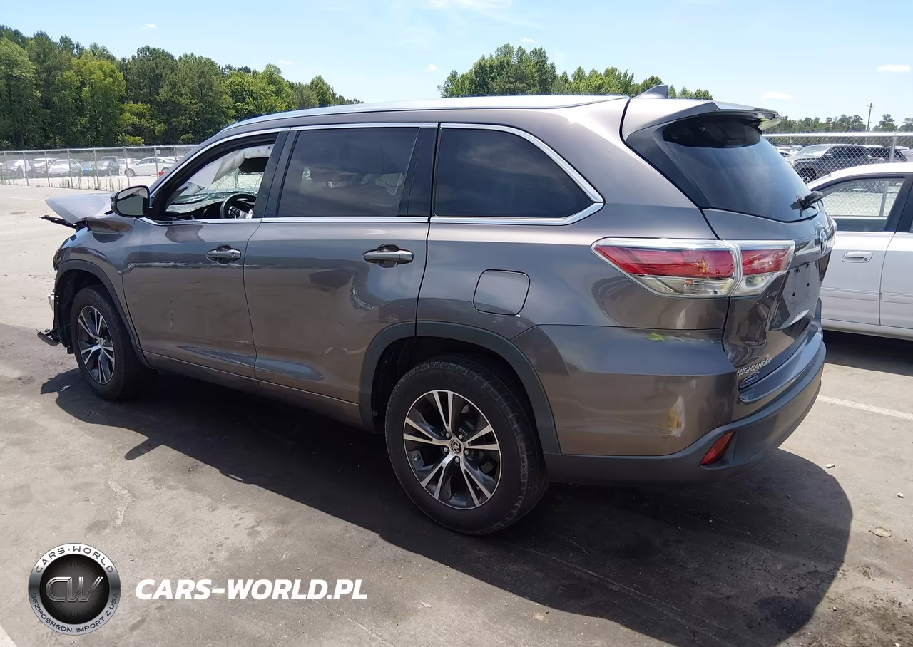 2016 Toyota Highlander Xle V6 VIN:5TDKKRFH3GS140085 - 3