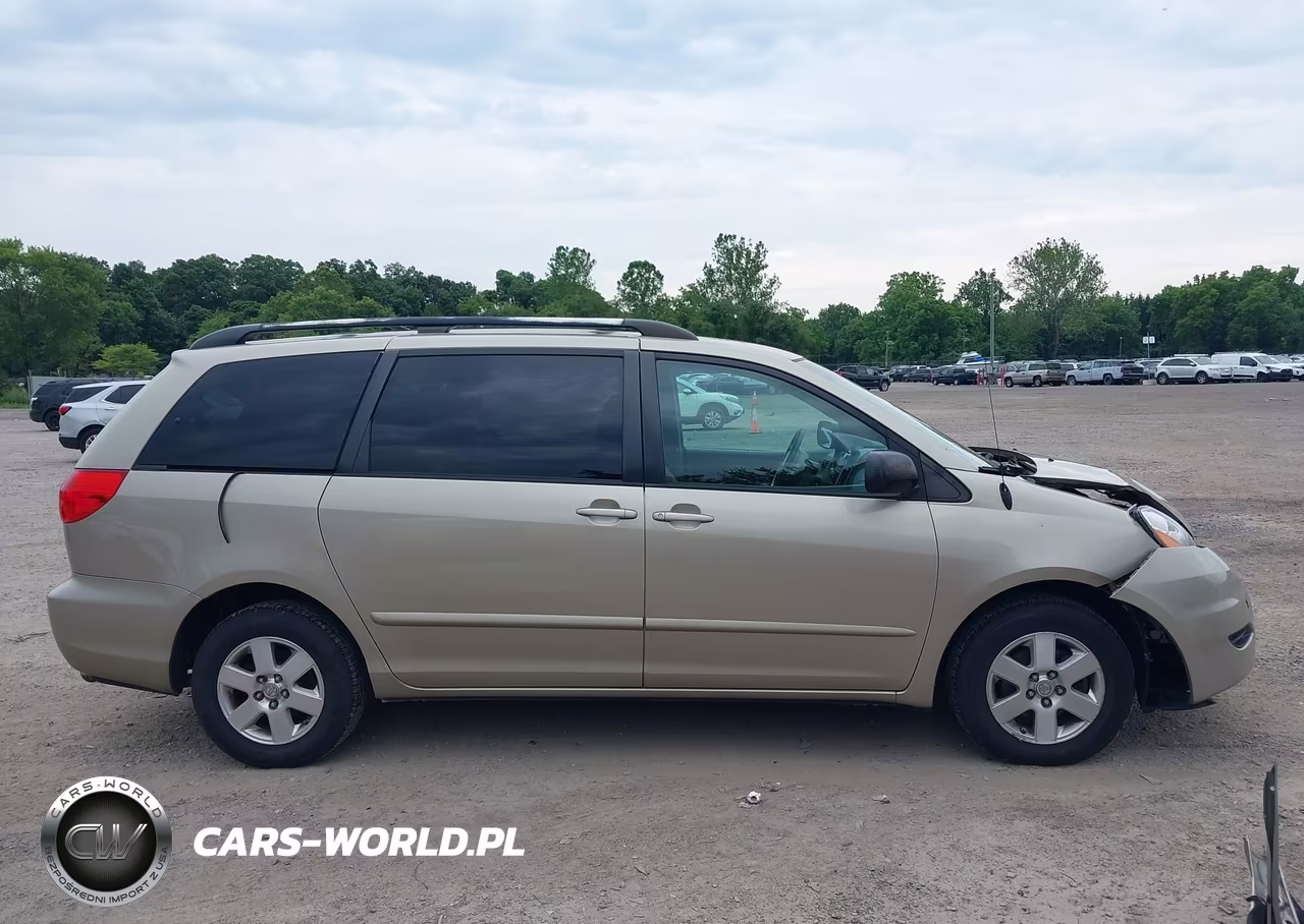 2009 Toyota Sienna Le VIN:5TDZK23CX9S243179 - 14