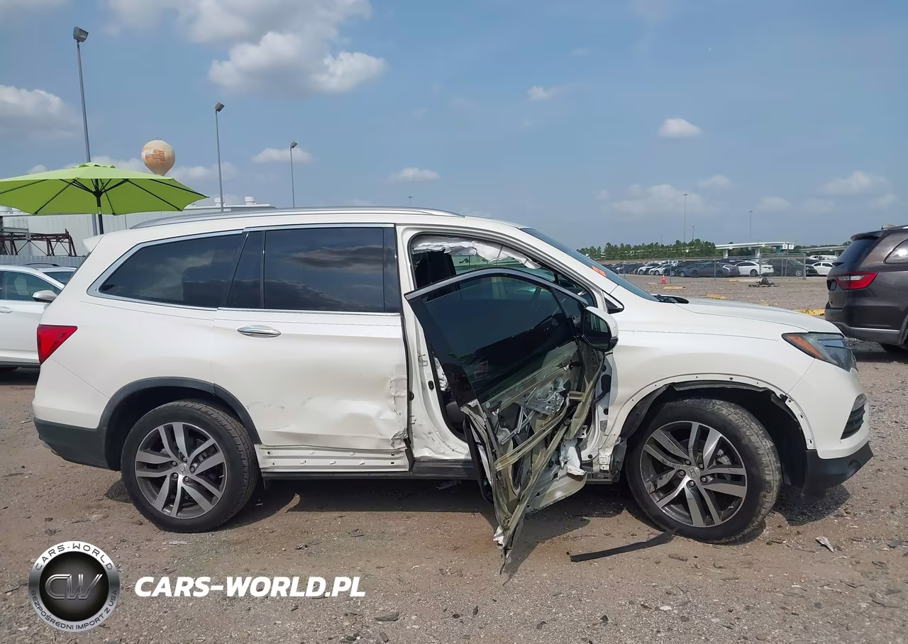 2018 Honda Pilot Elite VIN:5FNYF6H01JB035769 - 13