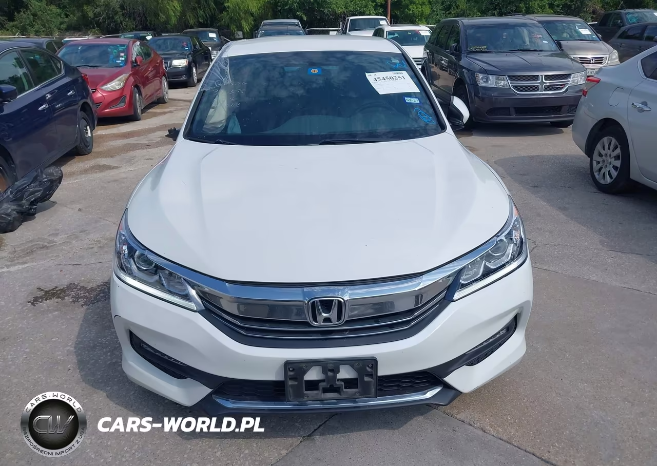 2017 Honda Accord Sport VIN:1HGCR2F50HA160758 - 12