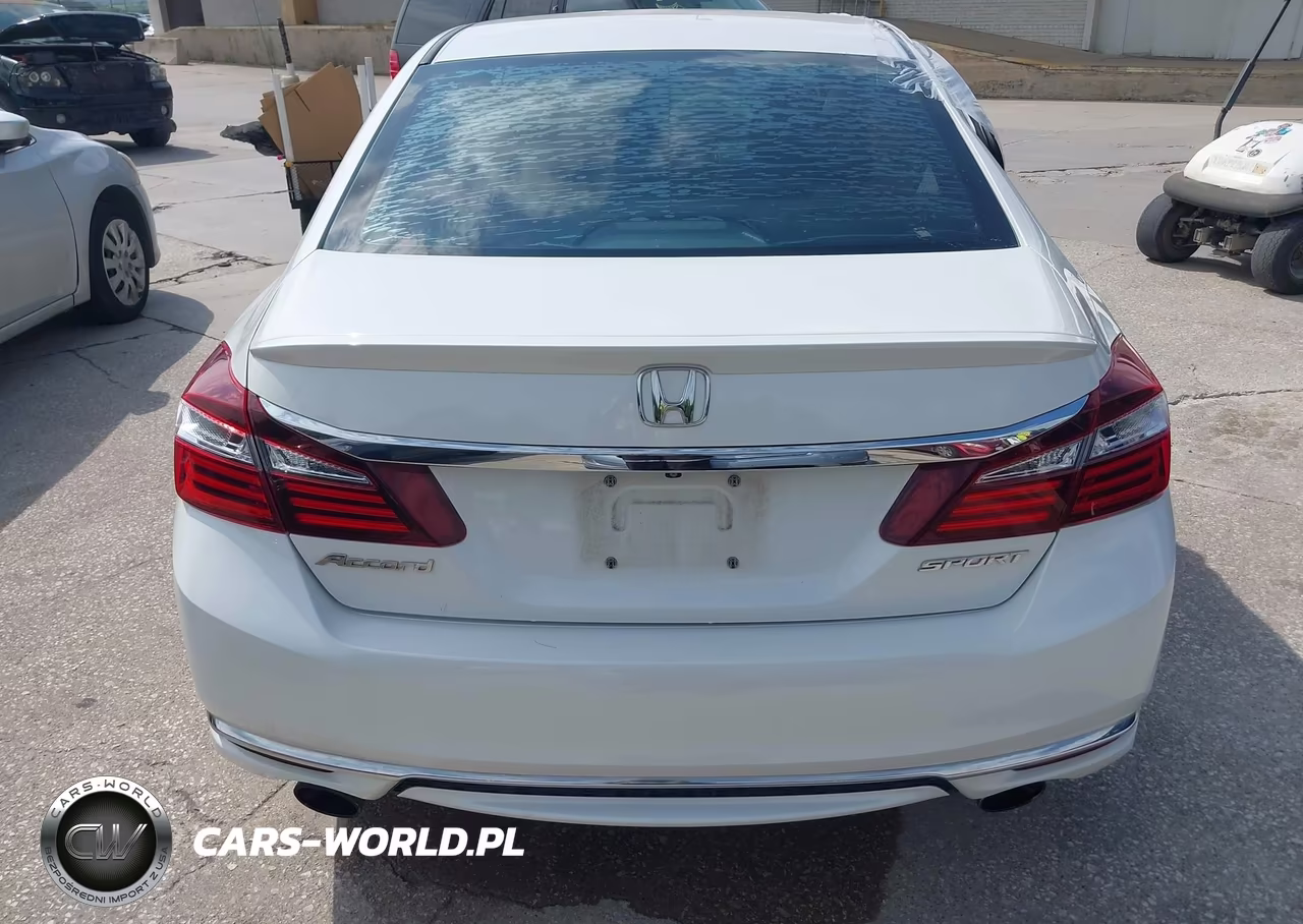 2017 Honda Accord Sport VIN:1HGCR2F50HA160758 - 16