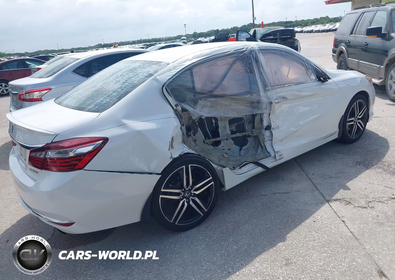 2017 Honda Accord Sport VIN:1HGCR2F50HA160758 - 4