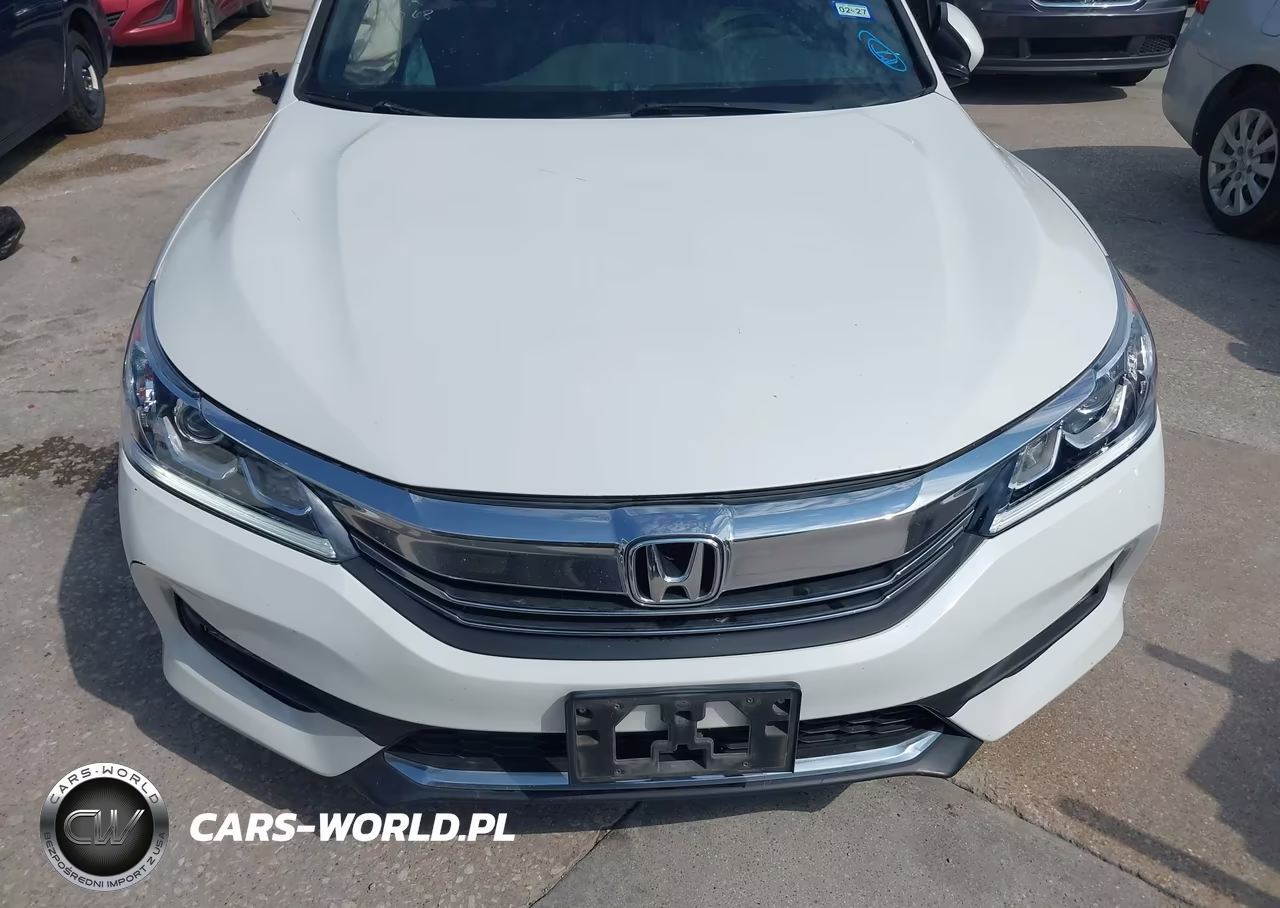 2017 Honda Accord Sport VIN:1HGCR2F50HA160758 - 6