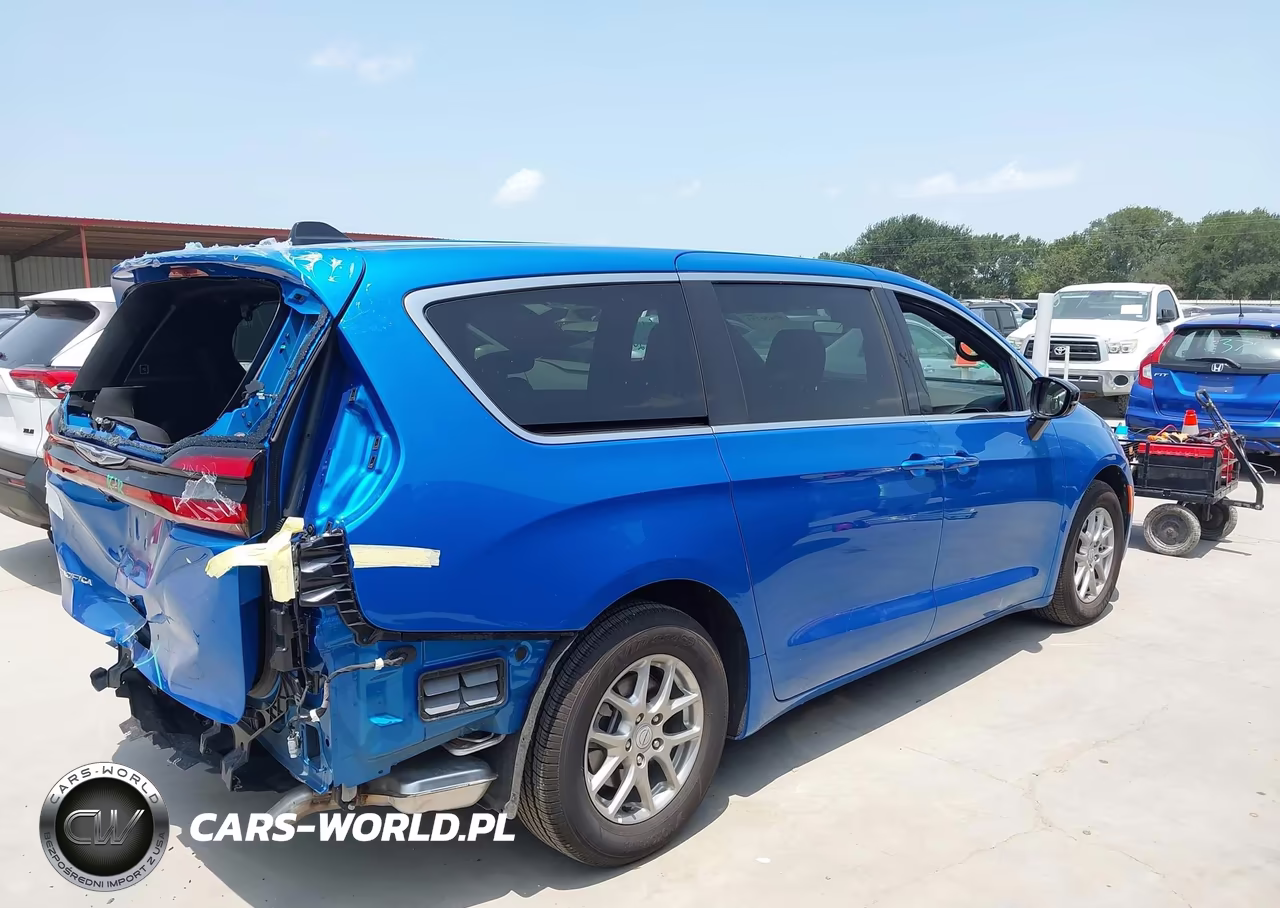 2026 Chrysler Pacifica Select VIN:2C4RC1BG9TR235957 - 14
