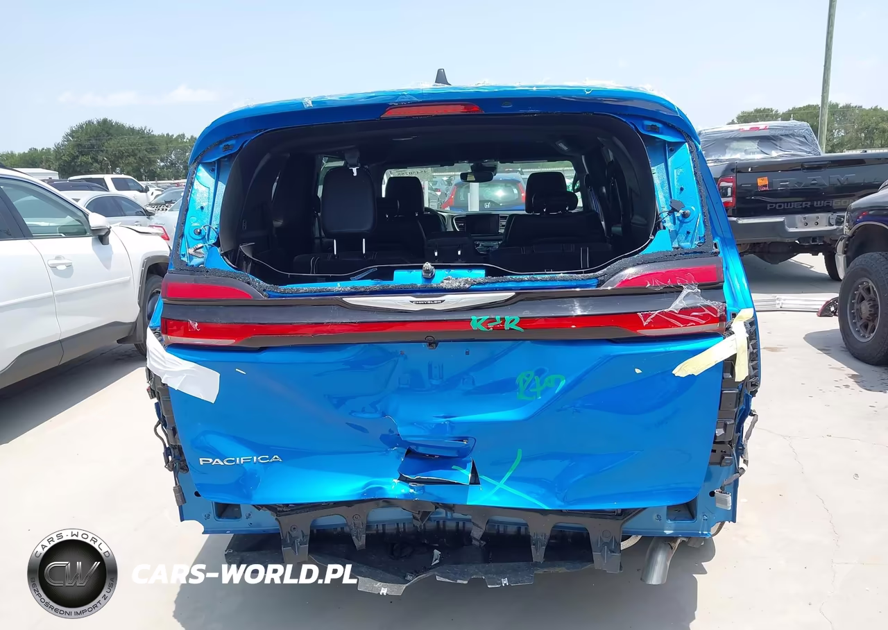 2026 Chrysler Pacifica Select VIN:2C4RC1BG9TR235957 - 17