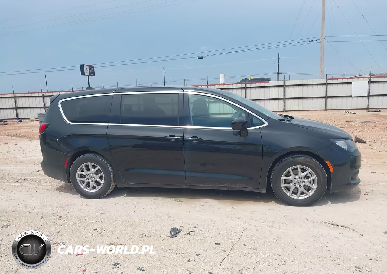 2023 Chrysler Voyager Lx VIN:2C4RC1CG6PR619912 - 13