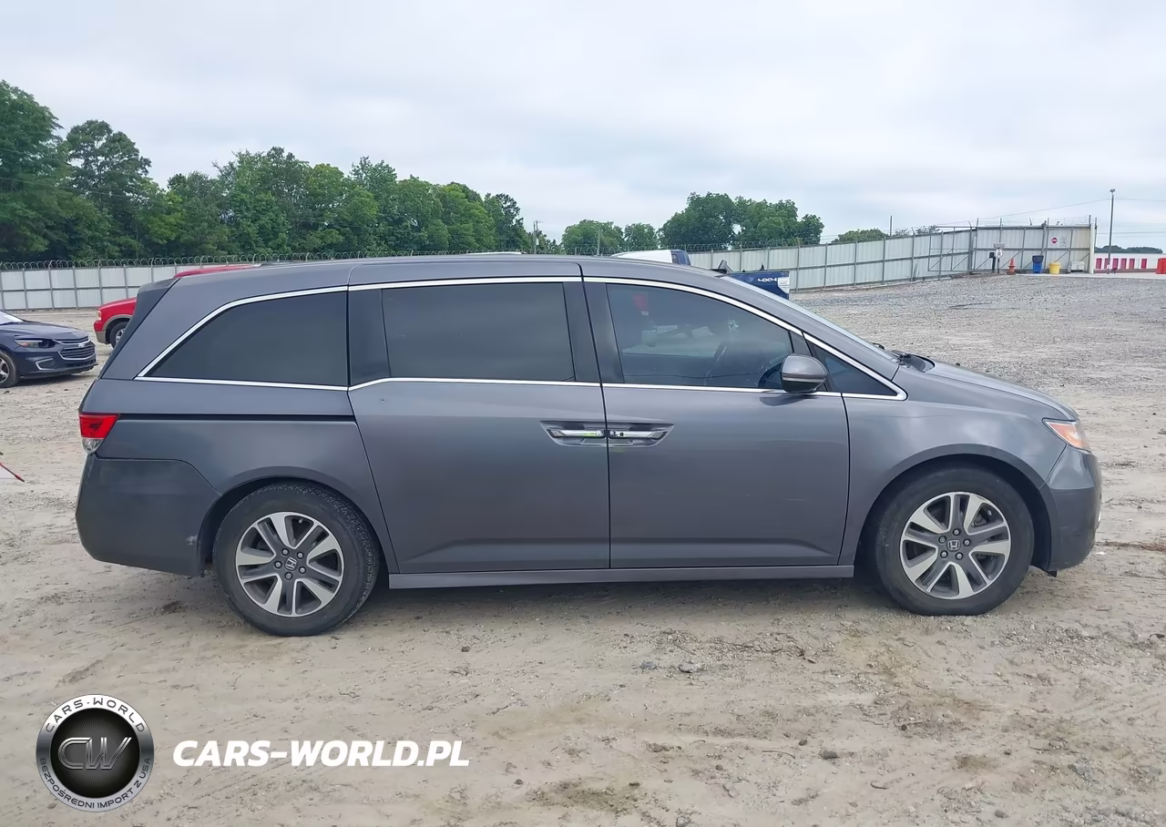 2016 Honda Odyssey Touring-Touring Elite VIN:5FNRL5H96GB070502 - 13