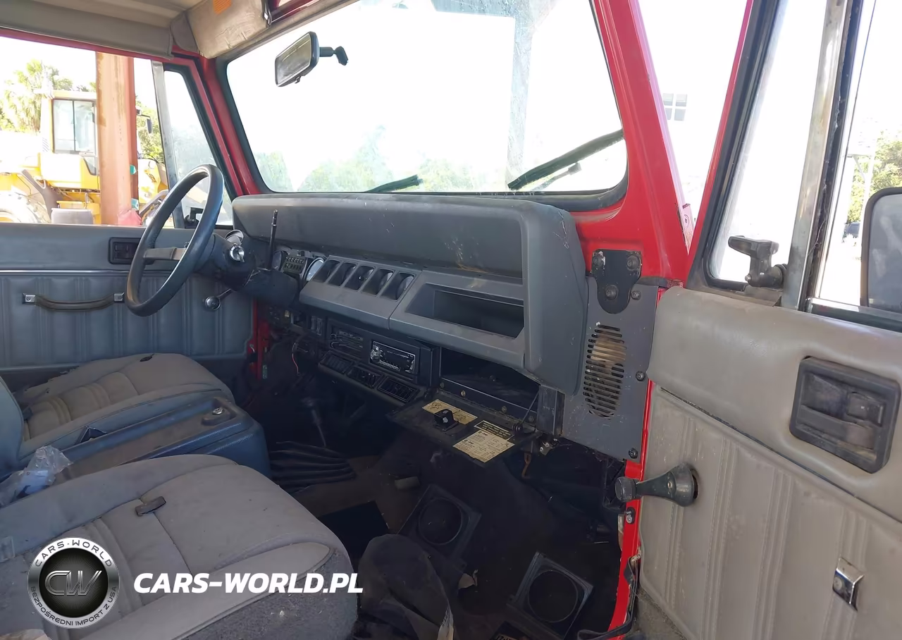 1990 Jeep Wrangler - Yj Laredo VIN:2J4FY59T8LJ519832 - 5