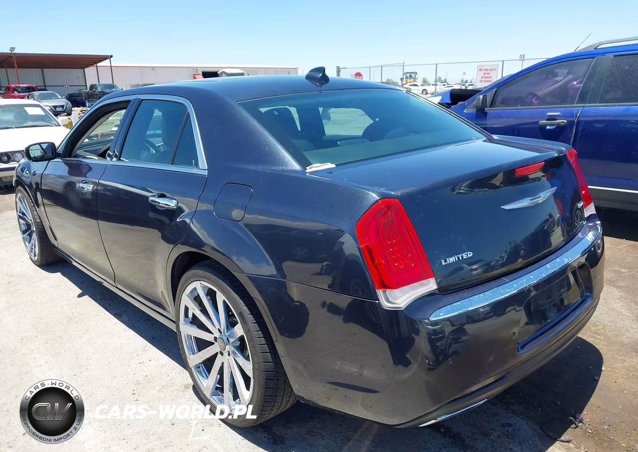 2018 Chrysler 300 Limited VIN:2C3CCAEG5JH243398 - 3