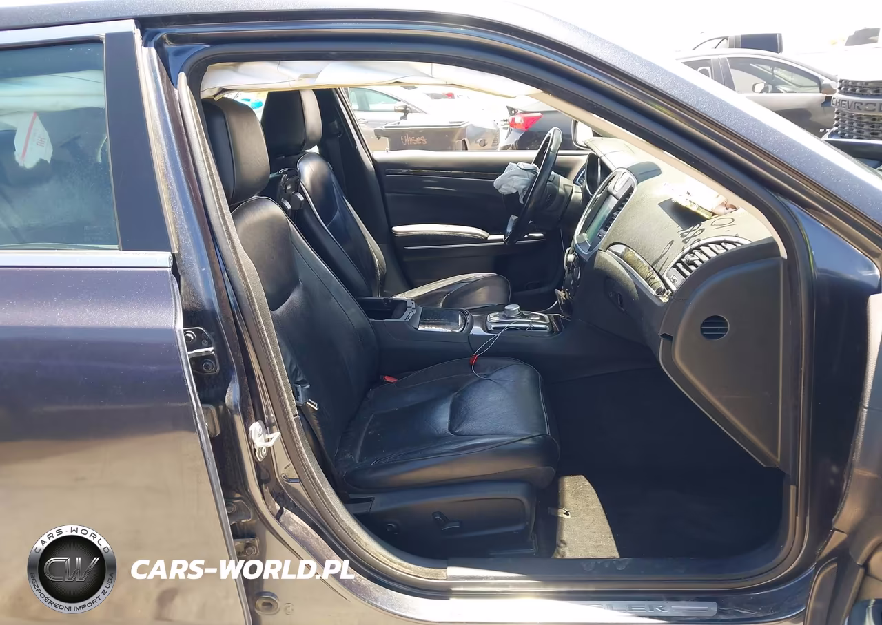 2018 Chrysler 300 Limited VIN:2C3CCAEG5JH243398 - 5