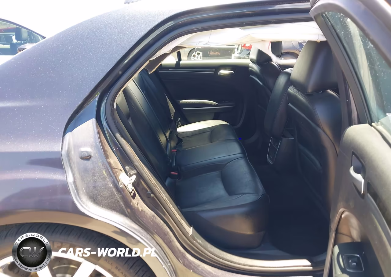 2018 Chrysler 300 Limited VIN:2C3CCAEG5JH243398 - 8