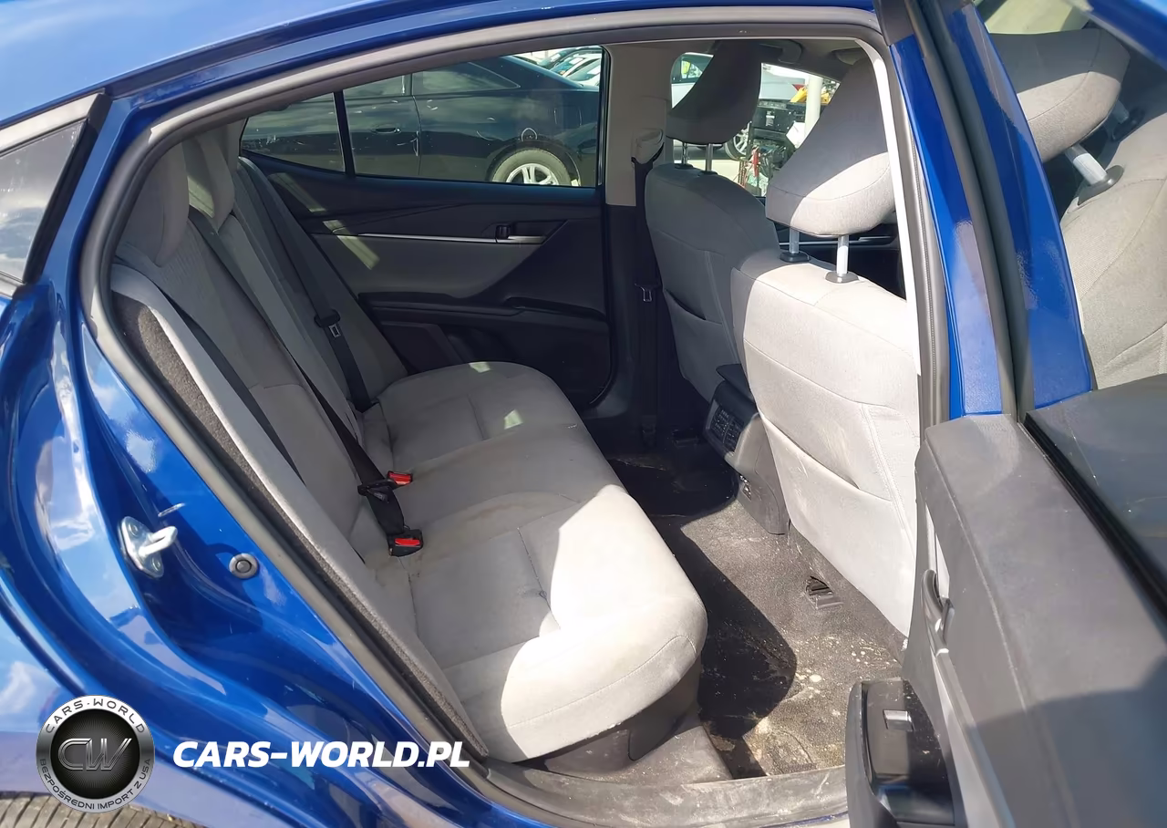 2025 Toyota Camry Le VIN:4T1DAACK0SU073250 - 8