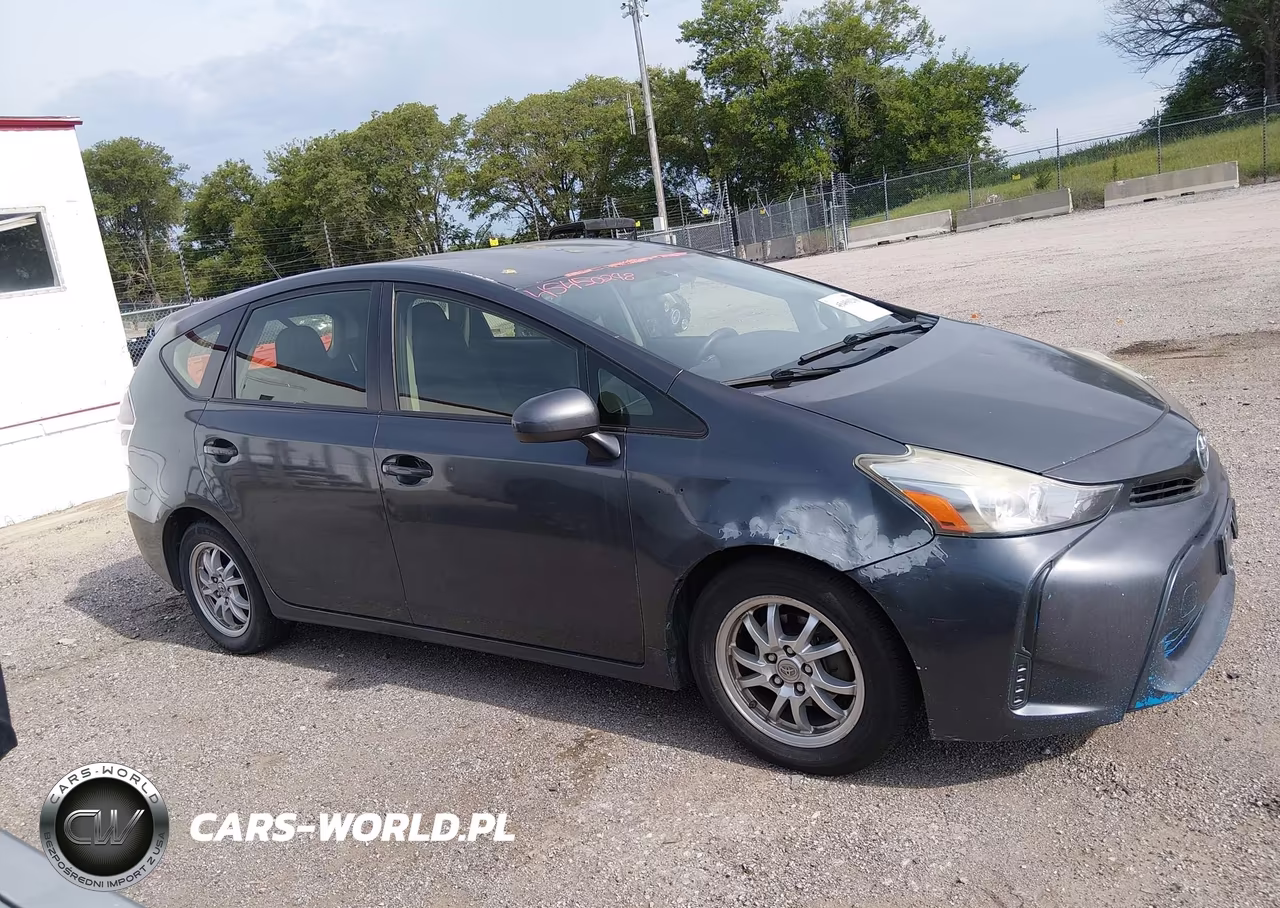 2015 Toyota Prius V Two VIN:JTDZN3EU3FJ036290 - 13
