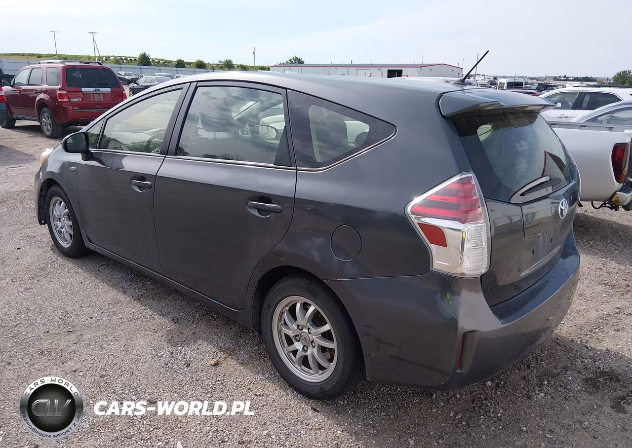2015 Toyota Prius V Two VIN:JTDZN3EU3FJ036290 - 3