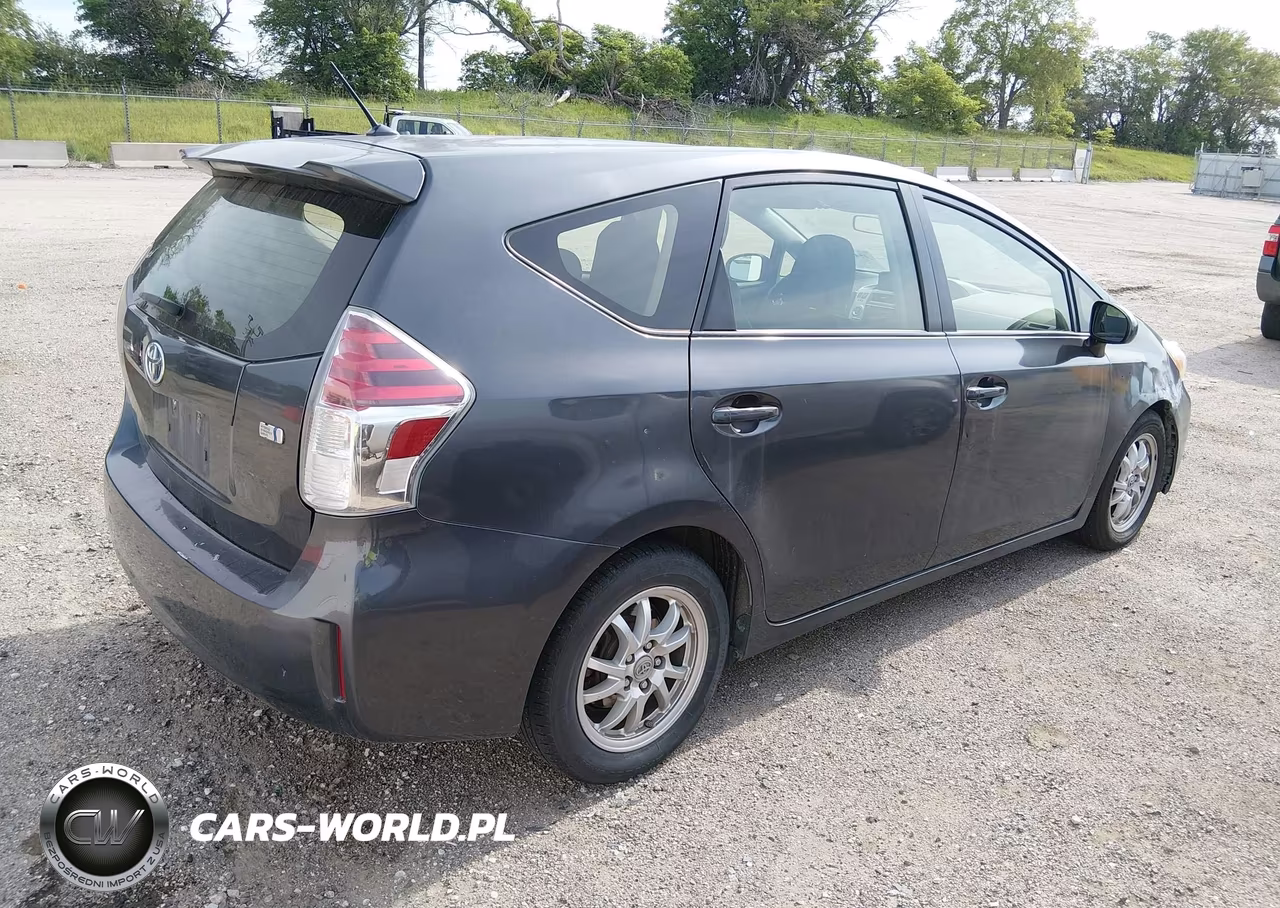 2015 Toyota Prius V Two VIN:JTDZN3EU3FJ036290 - 4