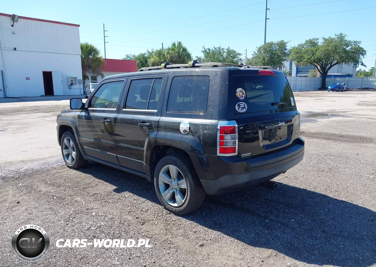 2014 Jeep Patriot Latitude VIN:1C4NJPFB6ED606665 - 3