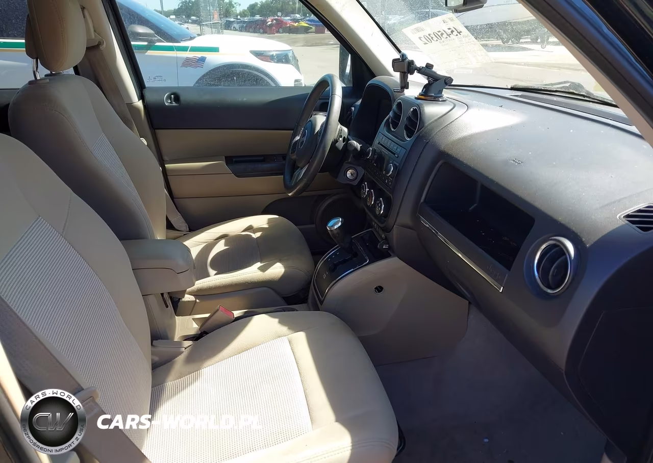 2014 Jeep Patriot Latitude VIN:1C4NJPFB6ED606665 - 5
