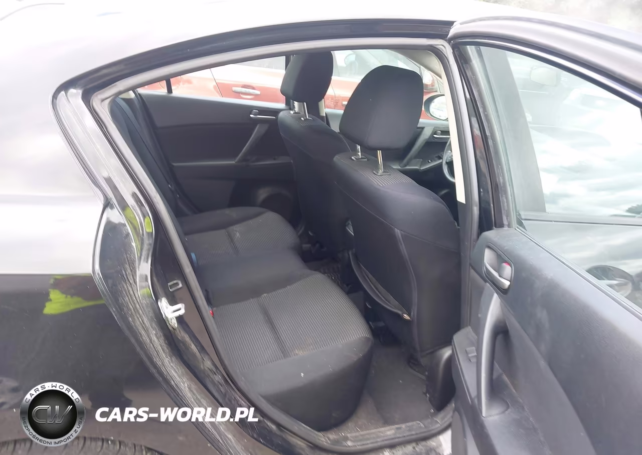 2012 Mazda Mazda3 I Sport VIN:JM1BL1UF7C1523681 - 8
