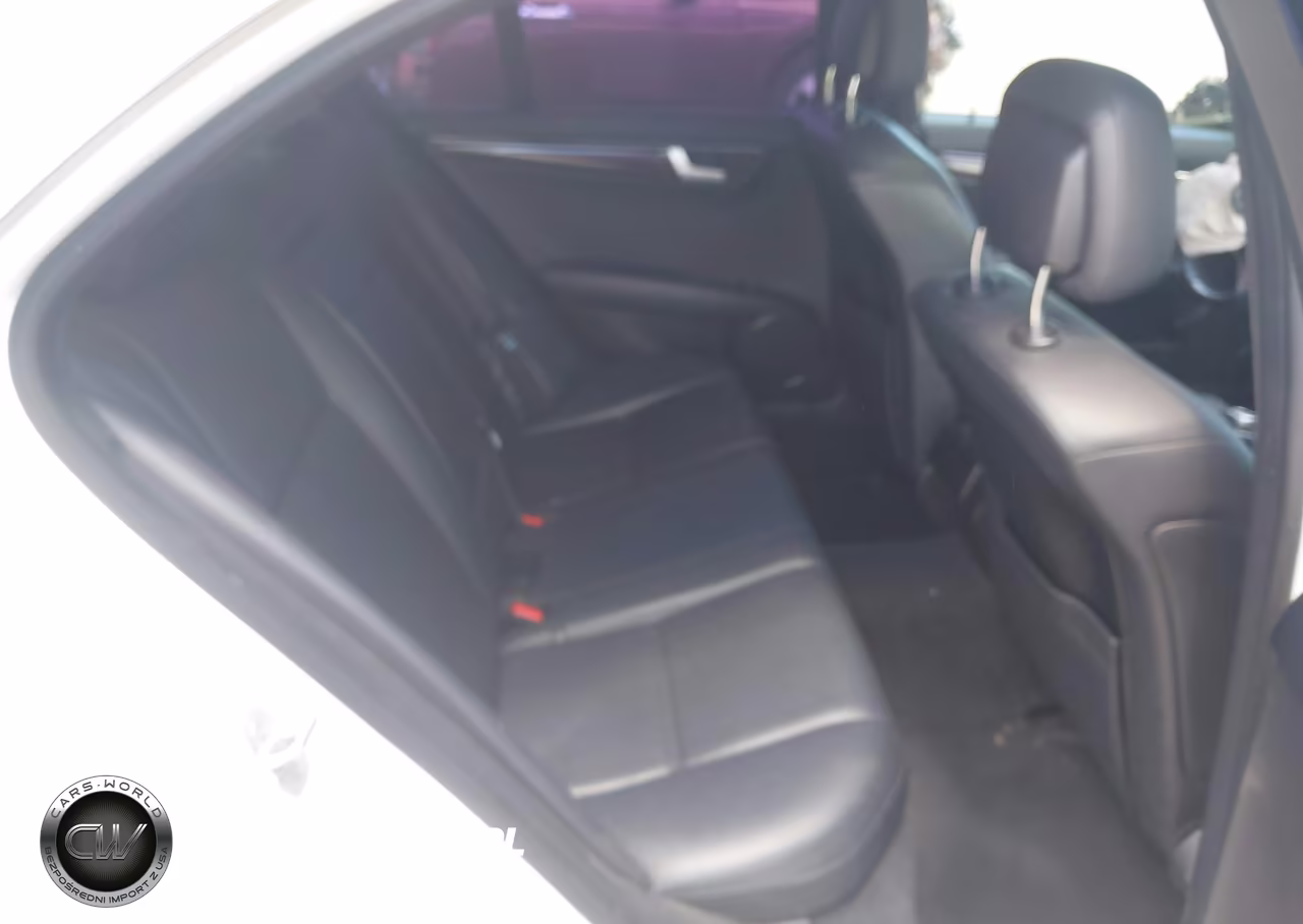 2013 Mercedes-Benz C 300 Sport 4Matic VIN:WDDGF8AB6DA774139 - 8