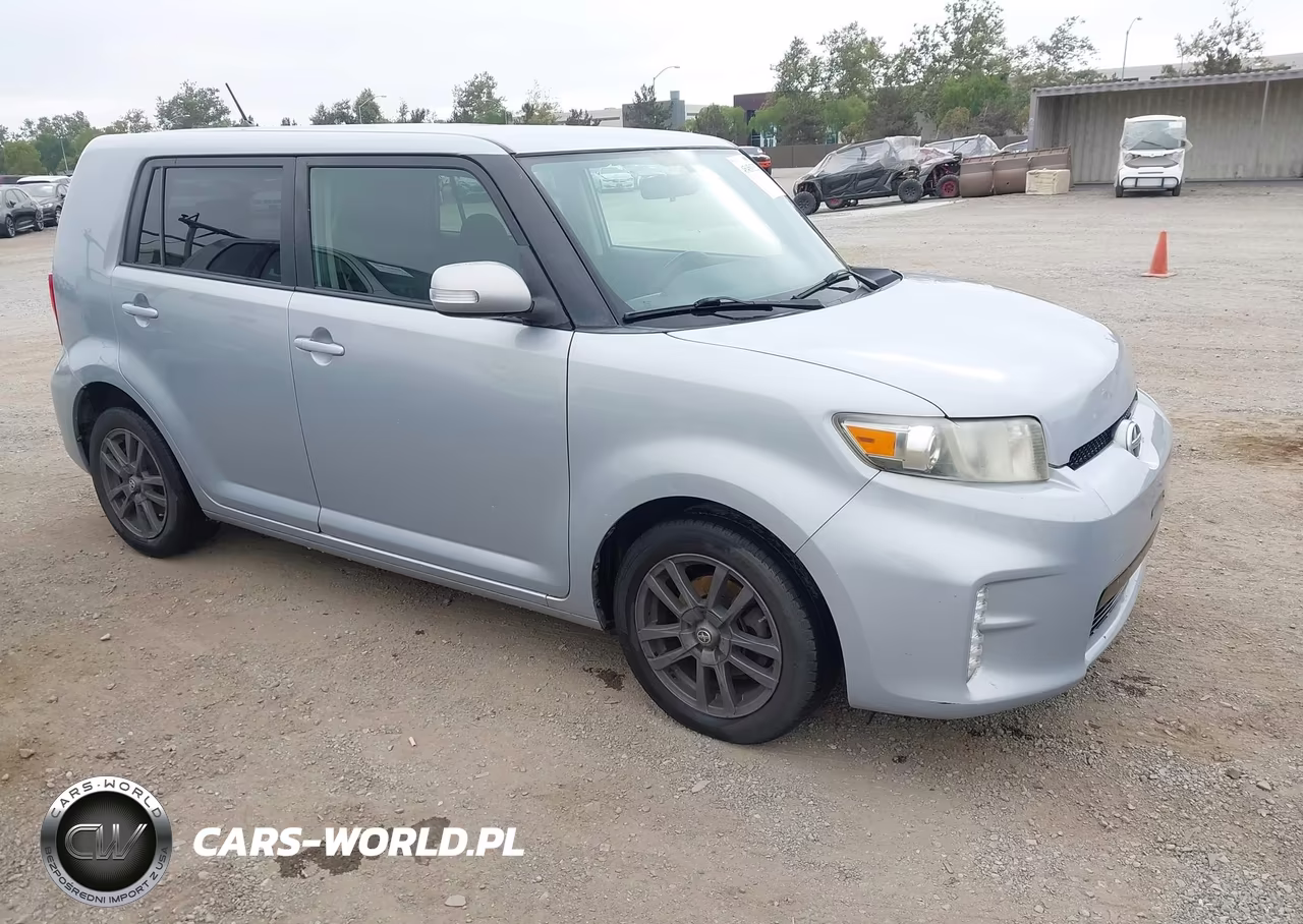 2013 Scion Xb 10 Series – zdjęcie 1 z 11