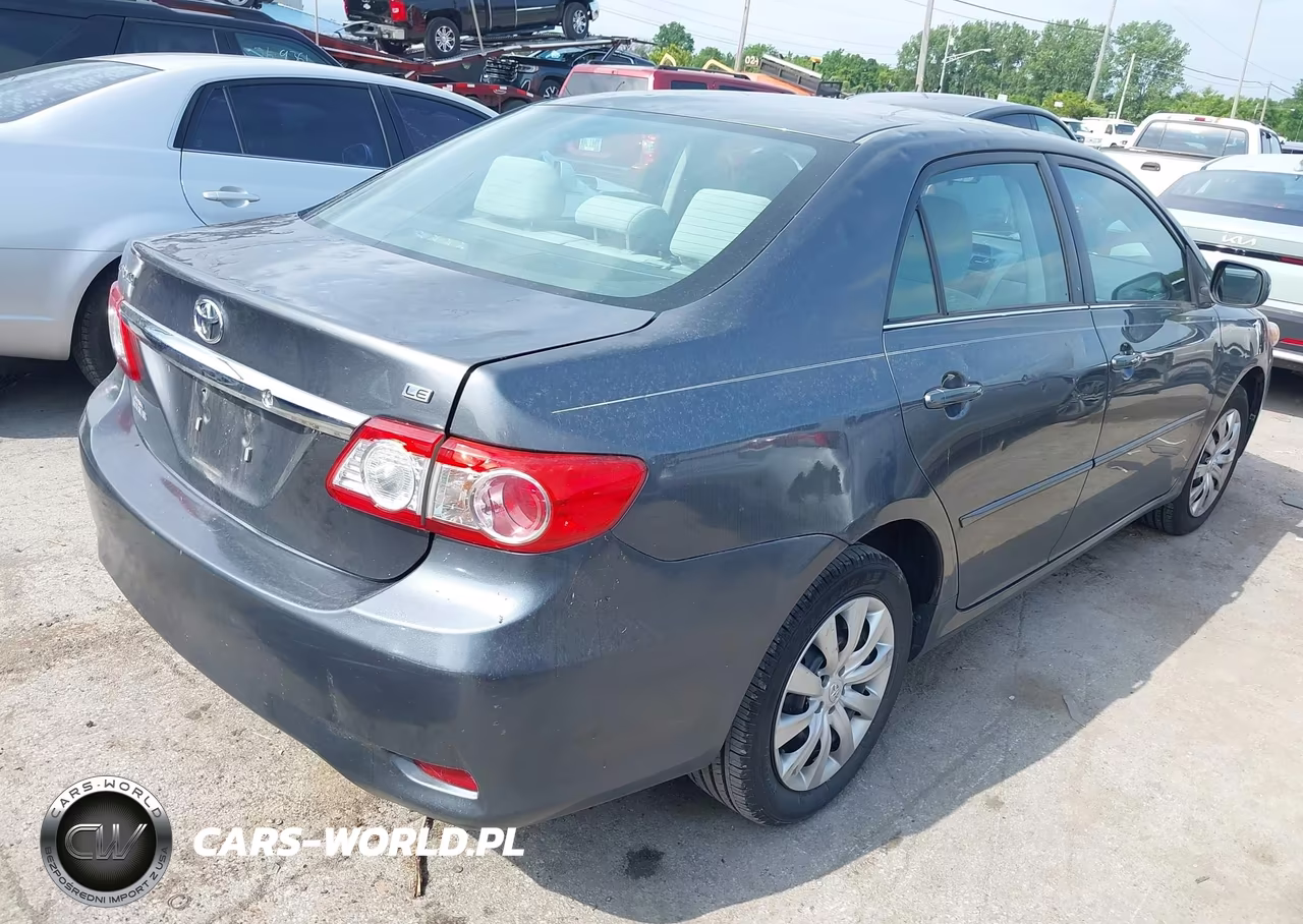 2013 Toyota Corolla Le VIN:2T1BU4EEXDC104399 - 4