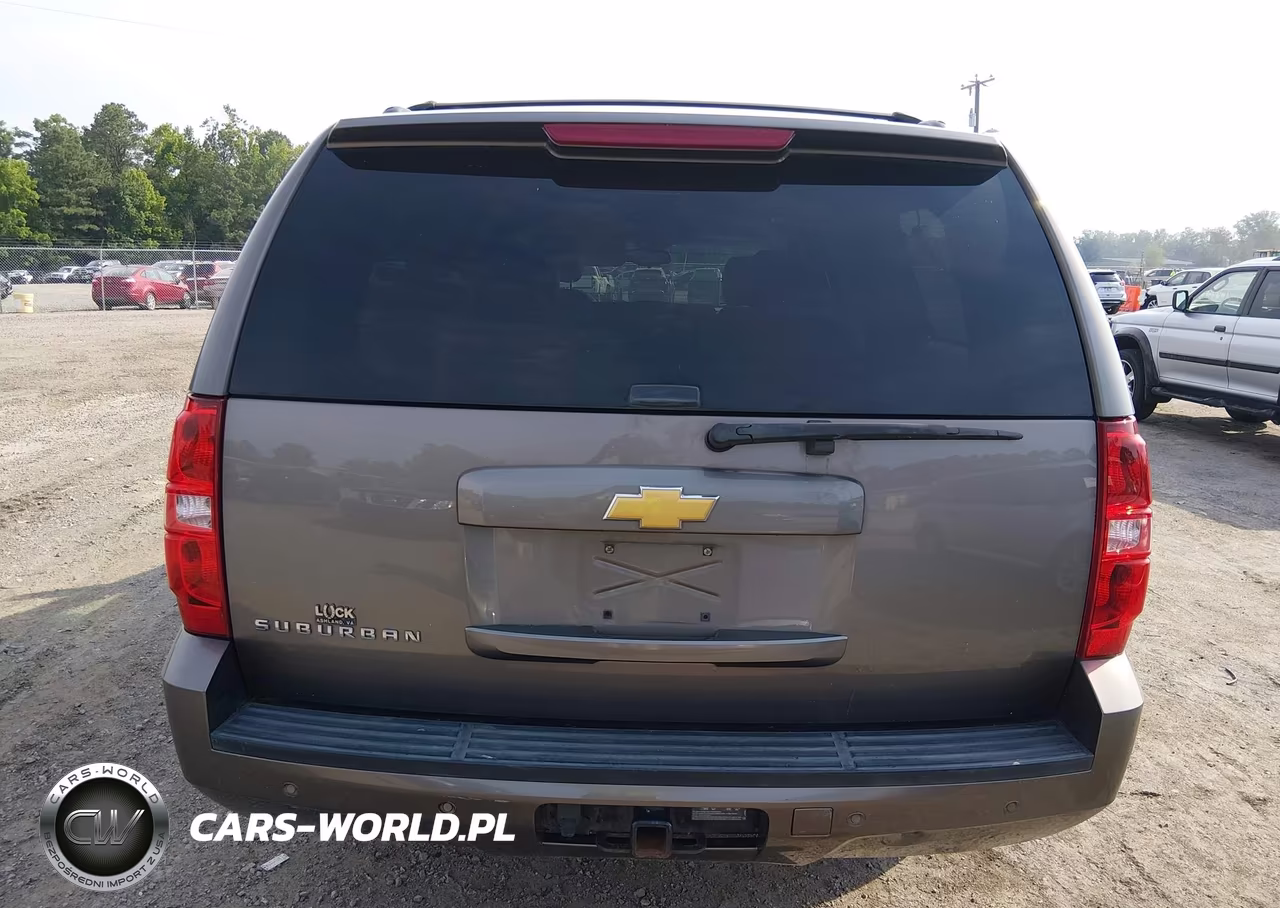 2013 Chevrolet Suburban Lt VIN:1GNSKJE71DR267011 - 16