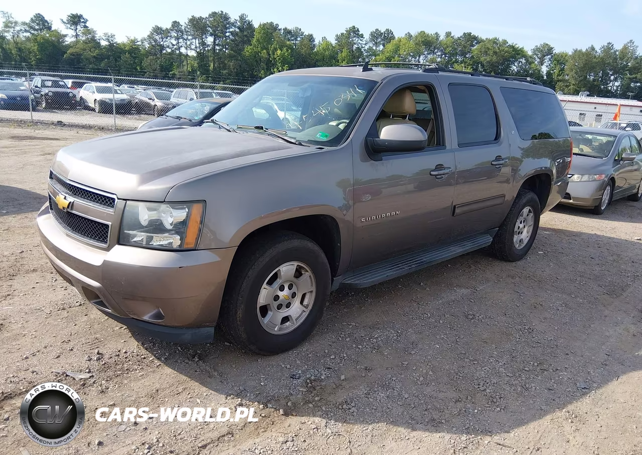 2013 Chevrolet Suburban Lt VIN:1GNSKJE71DR267011 - 2