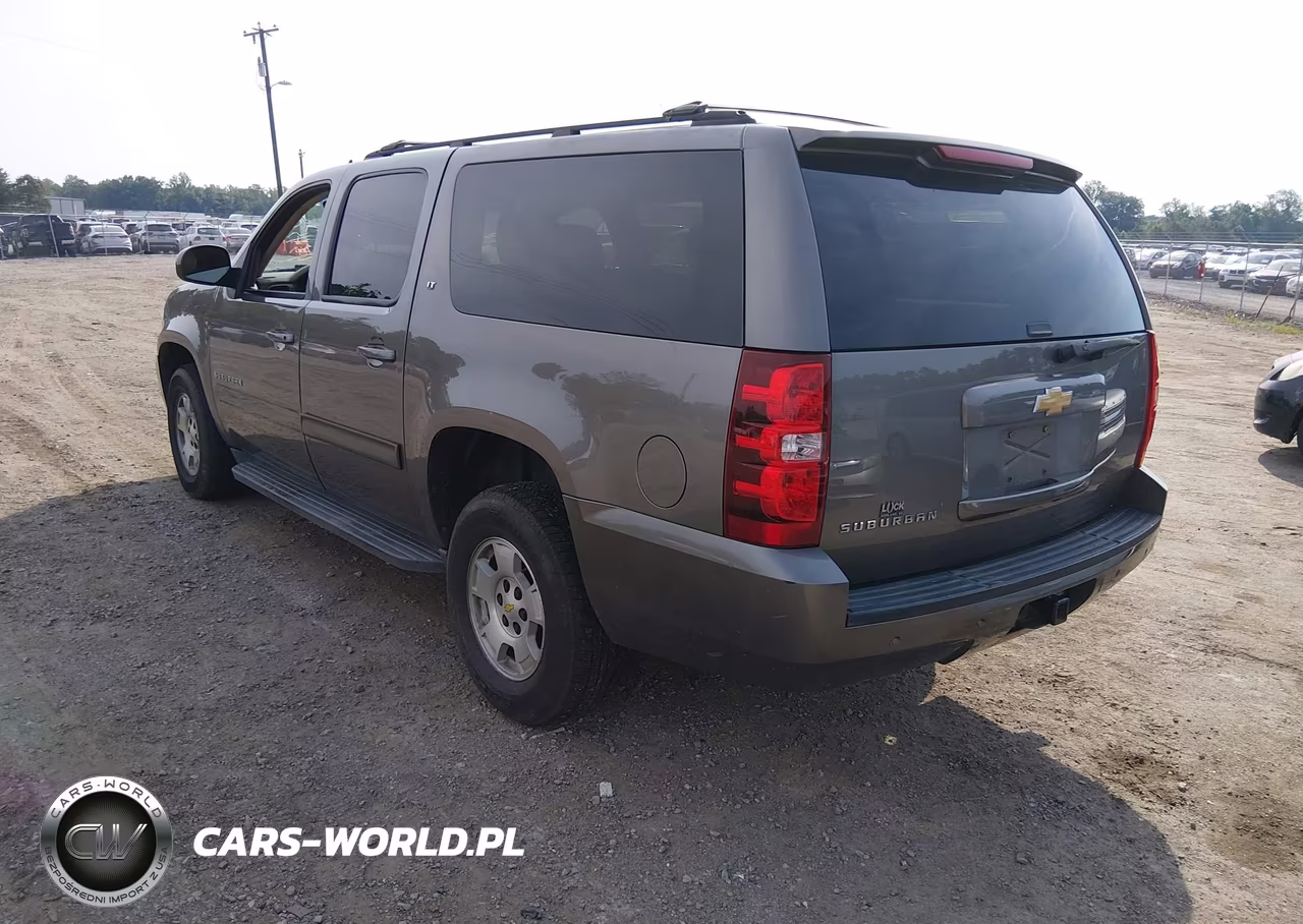 2013 Chevrolet Suburban Lt VIN:1GNSKJE71DR267011 - 3