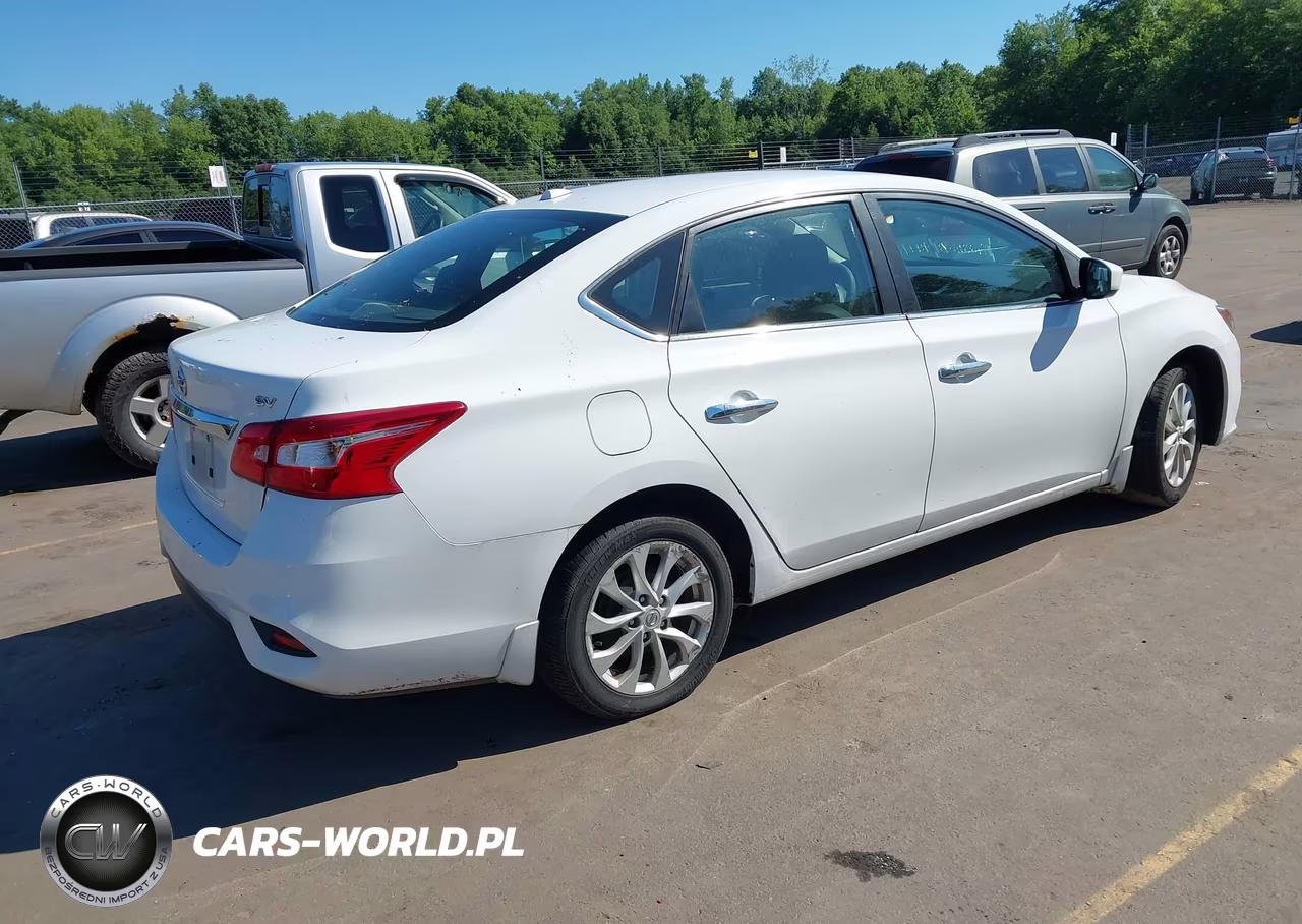 2018 Nissan Sentra Sv VIN:3N1AB7AP7JY284997 - 4