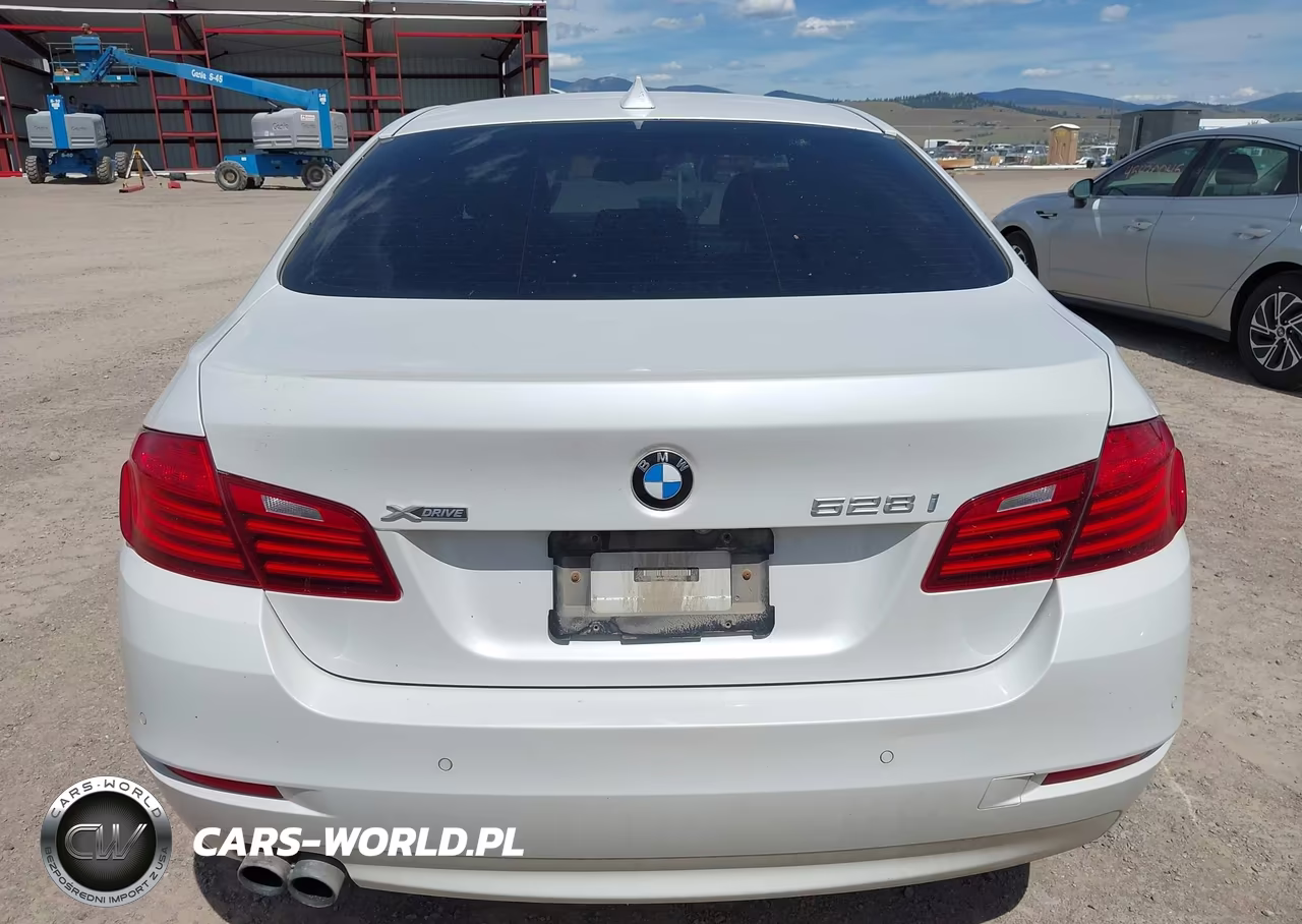 2015 BMW 528I xDrive VIN:WBA5A7C58FD624789 - 16