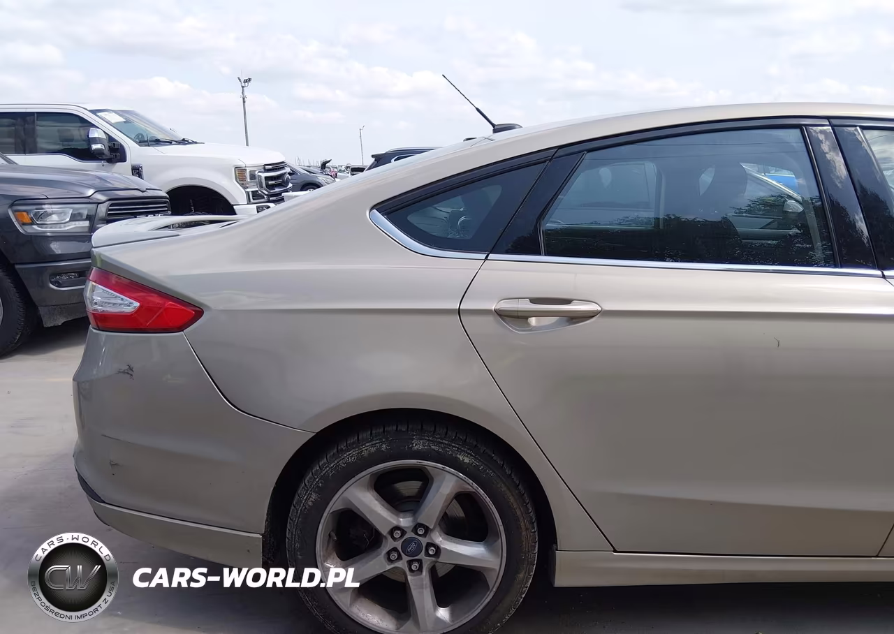 2015 Ford Fusion Se VIN:3FA6P0HD8FR234592 - 18
