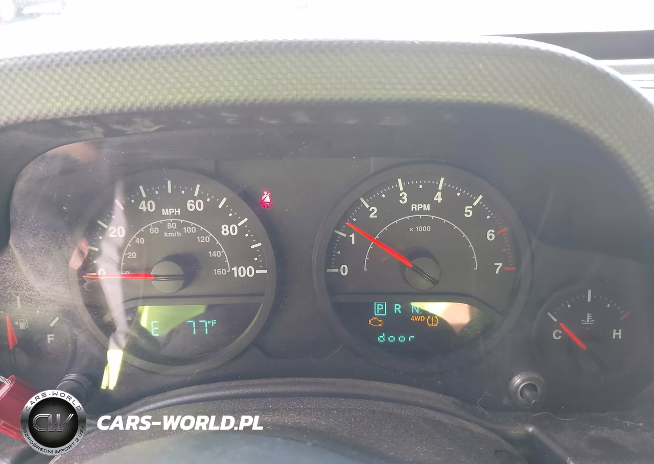 2009 Jeep Wrangler Unlimited X VIN:1J4GA39149L711196 - 7