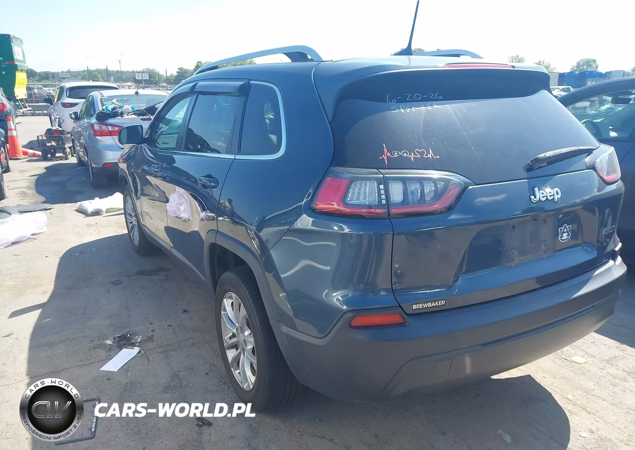 2019 Jeep Cherokee Latitude Fwd VIN:1C4PJLCB4KD381373 - 3