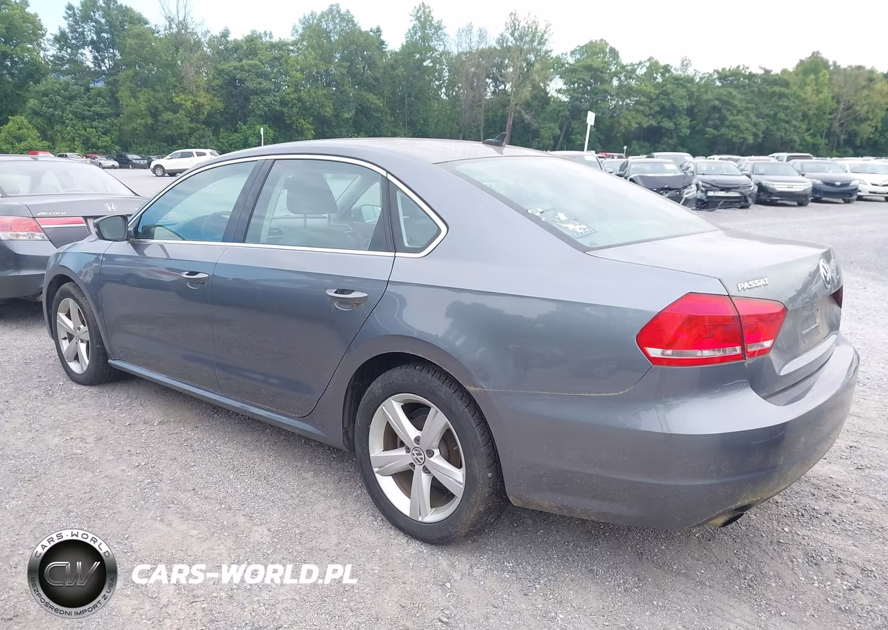 2015 Volkswagen Passat 1.8T Limited Edition VIN:1VWAT7A36FC117616 - 6