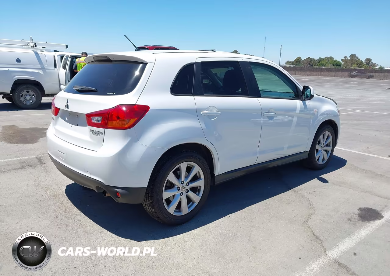 2015 Mitsubishi Outlander Sport Es VIN:4A4AR3AU3FE040879 - 4