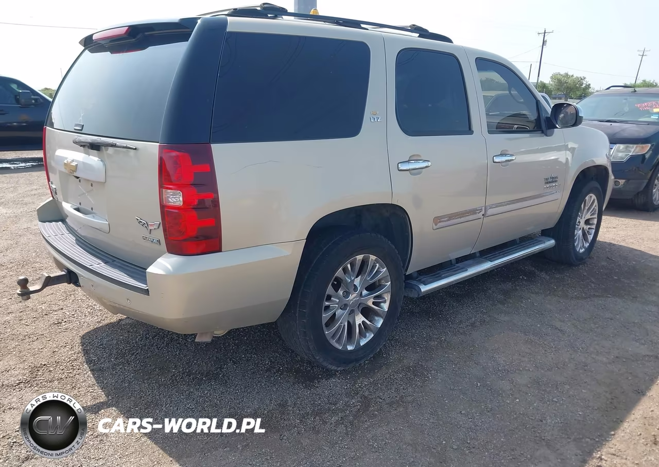 2007 Chevrolet Tahoe Ltz VIN:1GNFC13077R288373 - 4