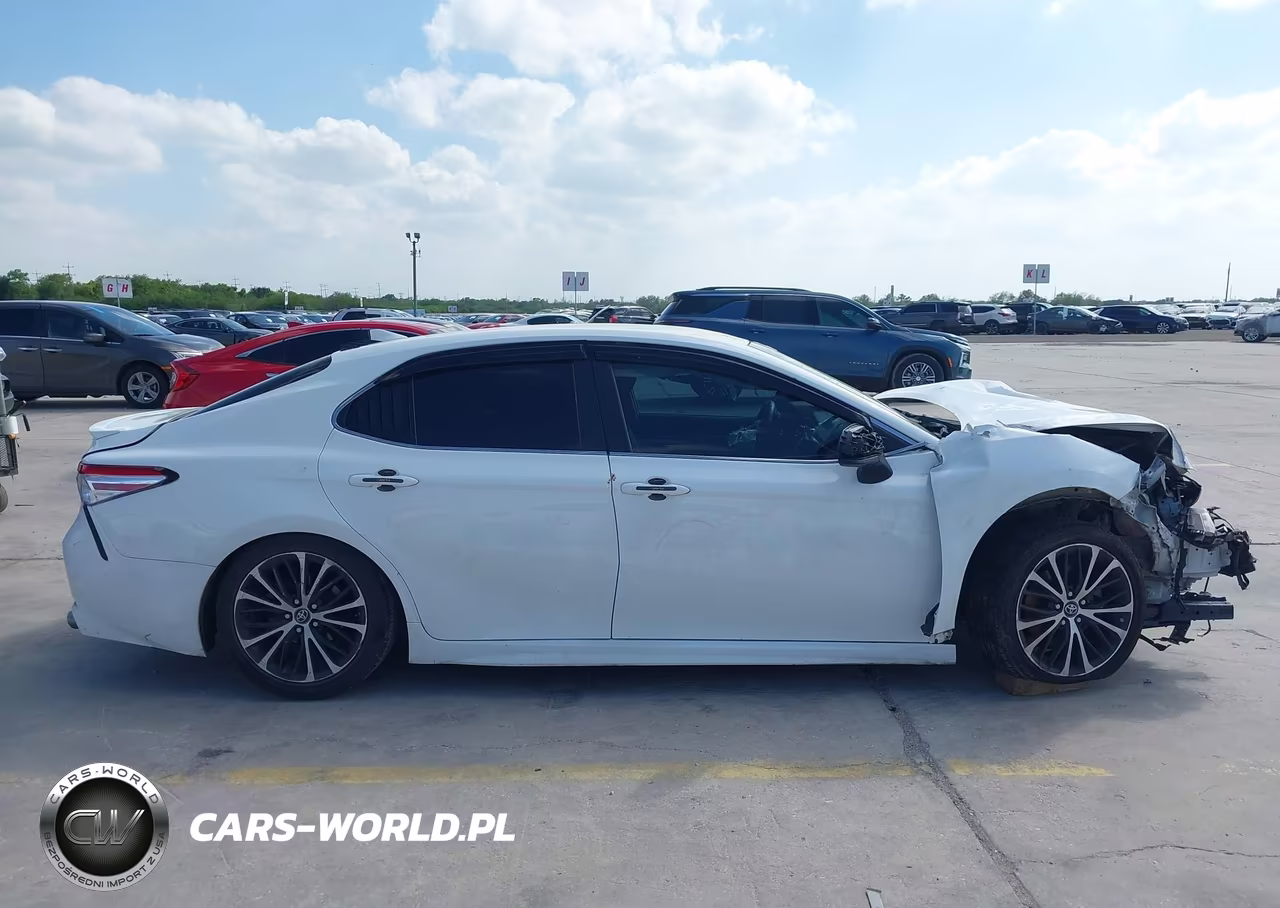 2019 Toyota Camry Se VIN:4T1B11HK7KU230708 - 13